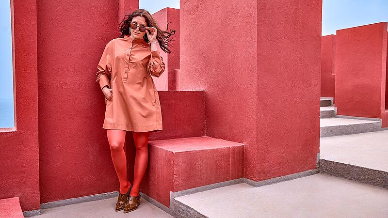 Modelle tragen Kompressionsstrümpfe